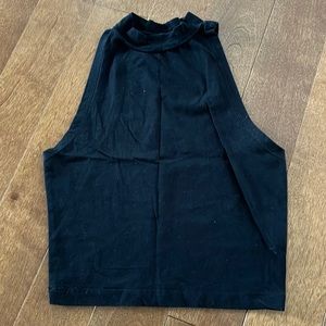 Black sleeveless crop top!